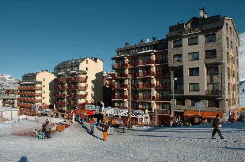 Apartamentos Paradis Blanc 3000 Pas De La Casa Dış mekan fotoğraf